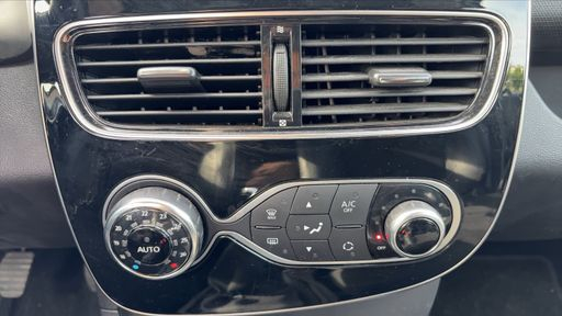 Renault Clio Estate 0.9 TCe 90 - Intens – 2018 – 94516 km – Essence – Boîte Manuelle — photo 13