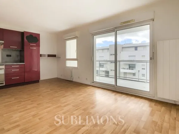 Appartement avec balcon + Box