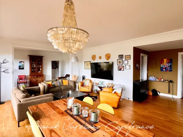 Appartement 7 pièces 141 m²