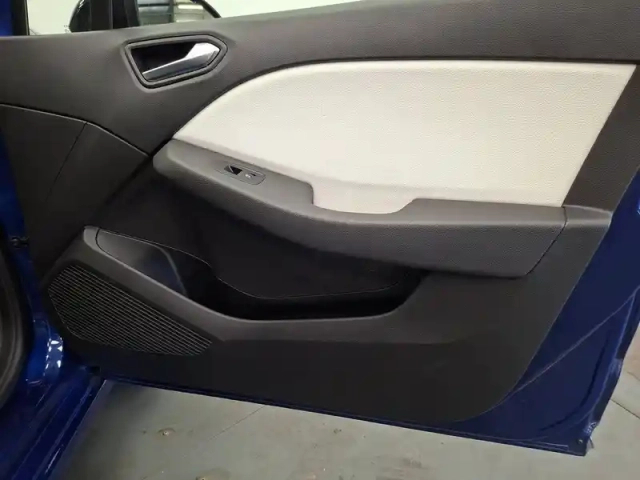 Renault Clio tce 90 — photo 22