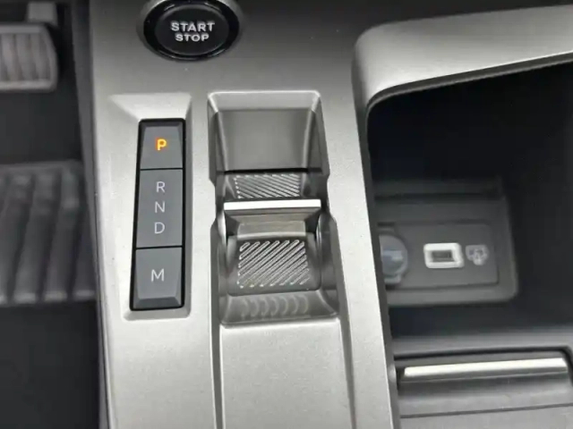 Peugeot 308 hybrid 145 e-dcs6 — photo 14