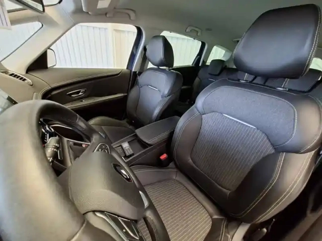 Renault Scenic grand  tce 140 — photo 19
