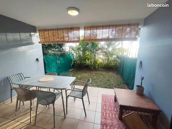 Location T2 RDC meublé Piton St leu - 35 +18 m2