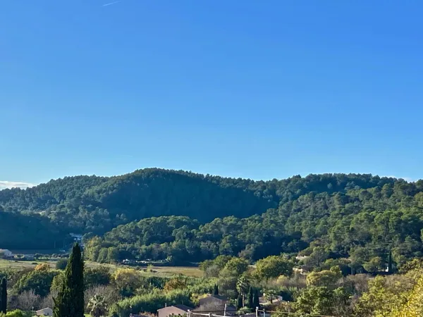 Vends terrain 853m² La Motte-en-Provence