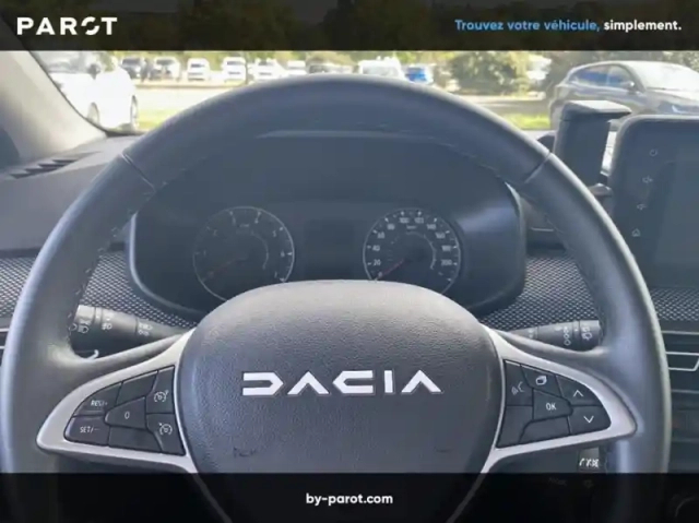 Dacia Sandero 1.0 tce 90ch journey — photo 7
