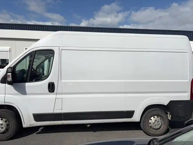 Peugeot Boxer tole 330 l2h2 bluehdi 120 s&amp;s — photo 24
