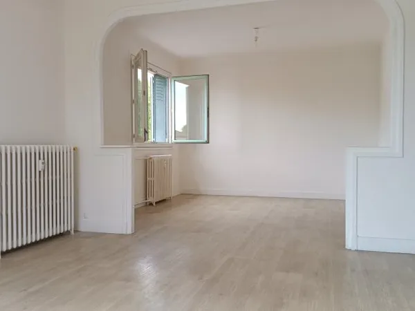 Appartement 100m², 3 chambres avec cave