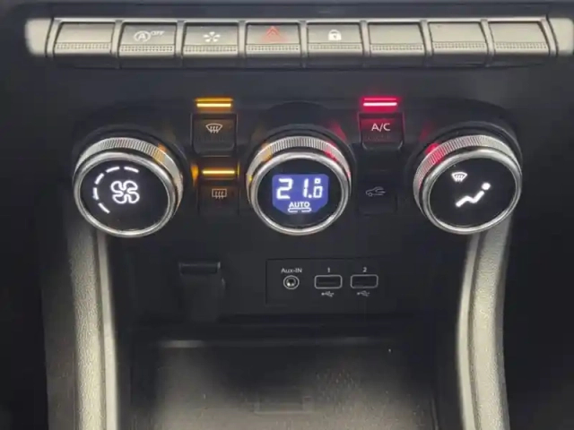 Renault Captur tce 90 - 21 — photo 32