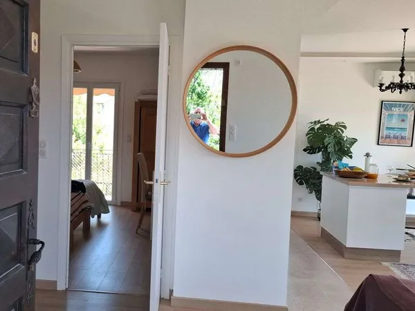 Studio 1 pièce 14 m²