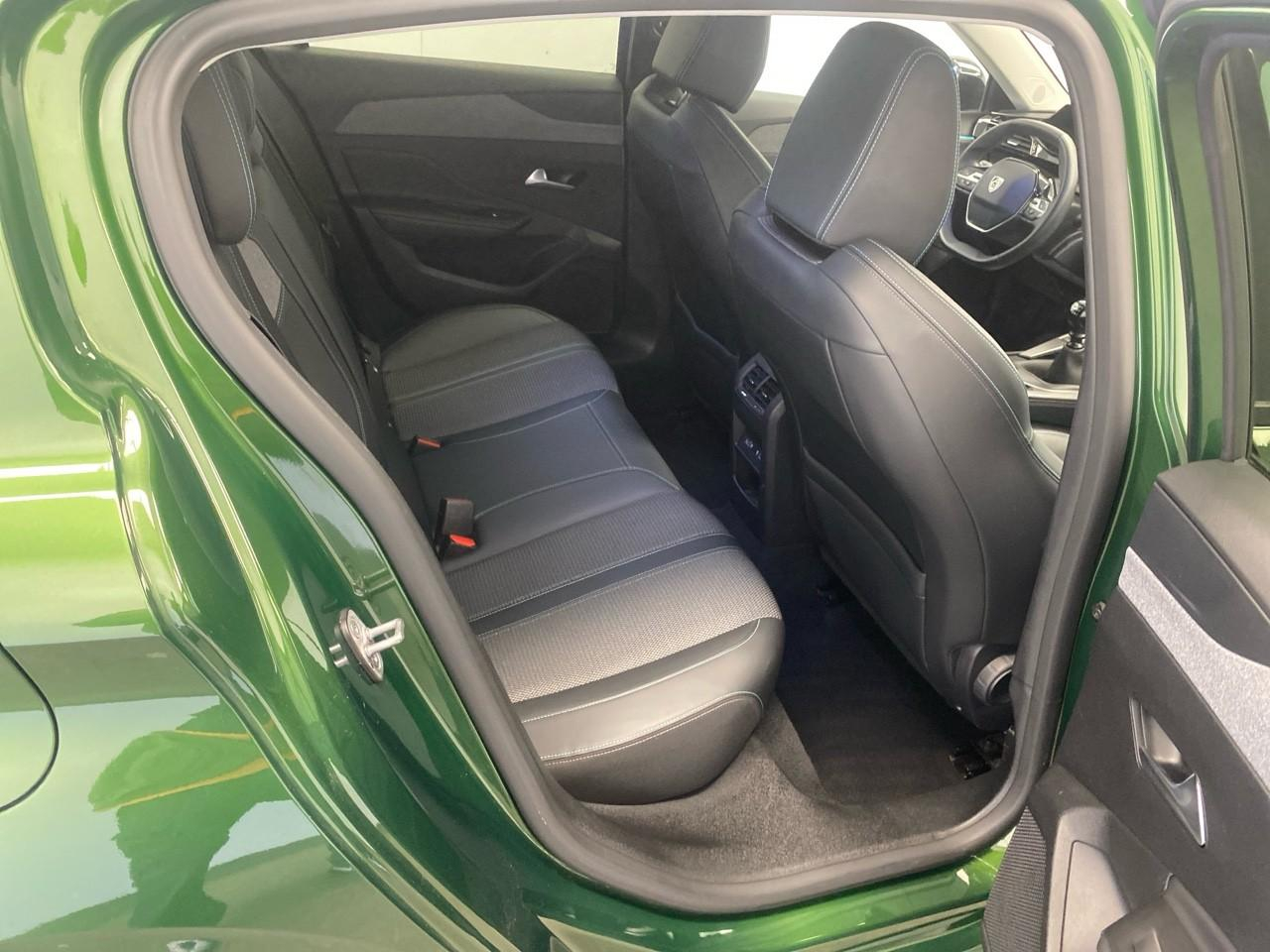 Peugeot 308 sw puretech 130ch s&s bvm6 allure pack — photo 22