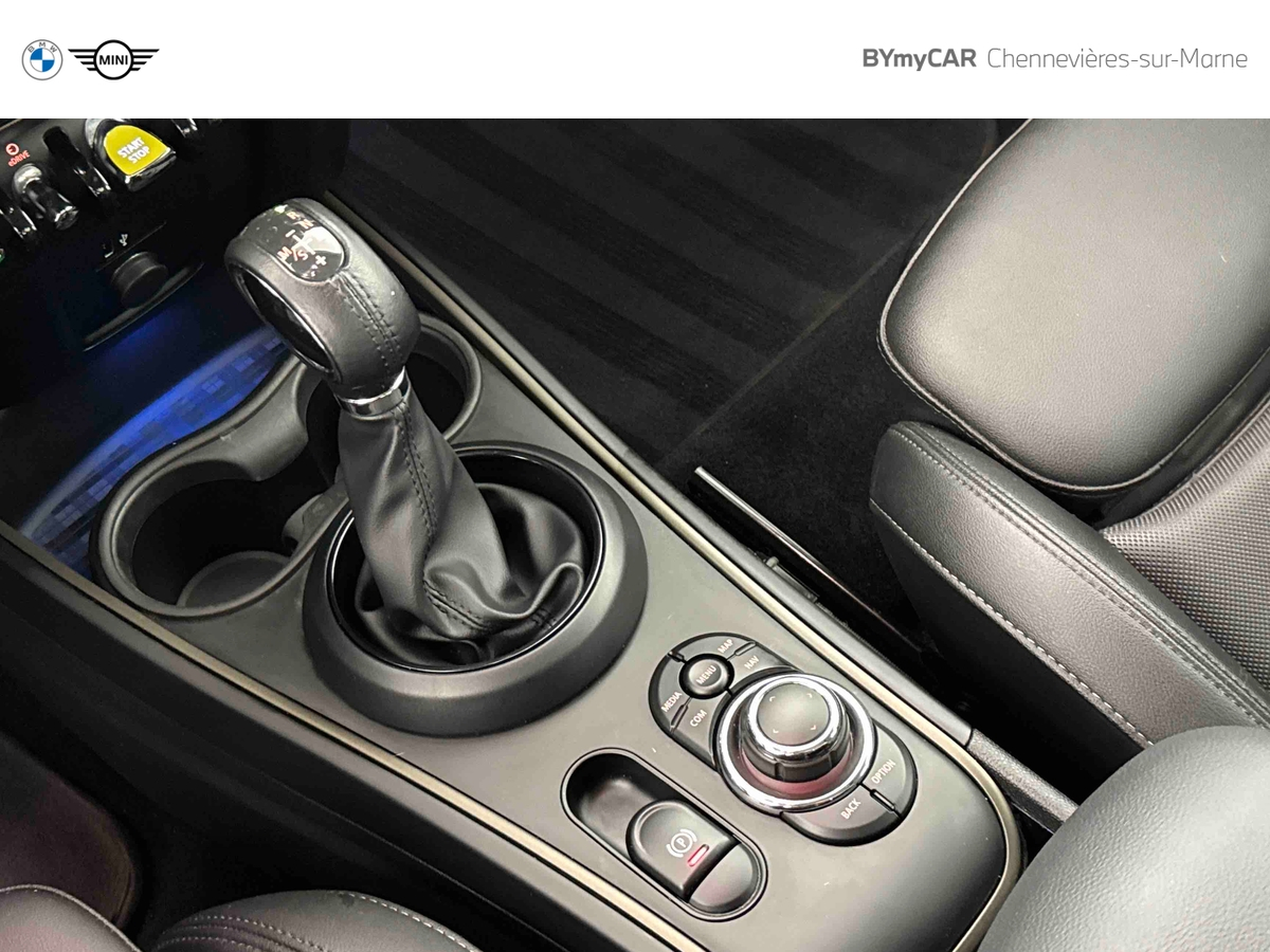Mini Countryman 125 - 95 ch ALL4 BVA6 — photo 32