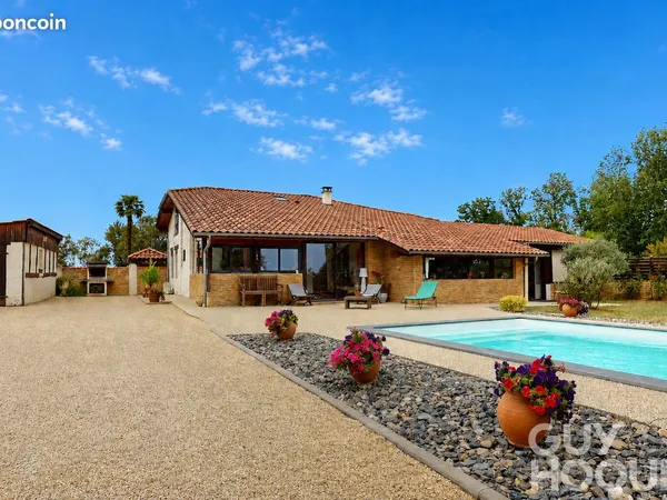 Propriété 6 pièces 175 m²