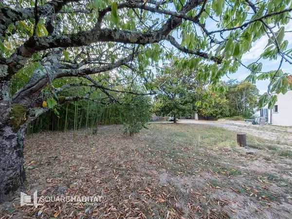 Terrain 483 m²