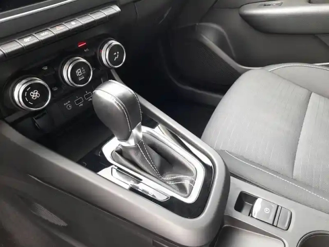 Renault Arkana mild hybrid 140 edc fap - 22 — photo 117