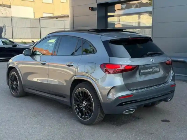 Mercedes Gla 200 d amg line — photo 23