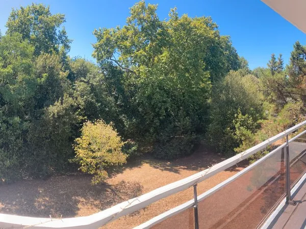 Appartement refait neuf à CAUDERAN dans un écrin de verdure