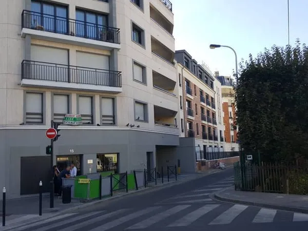Garage et parking Location Bois-Colombes 110€