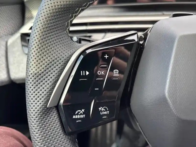 Peugeot 3008 hybrid 145 e-dcs6 — photo 55