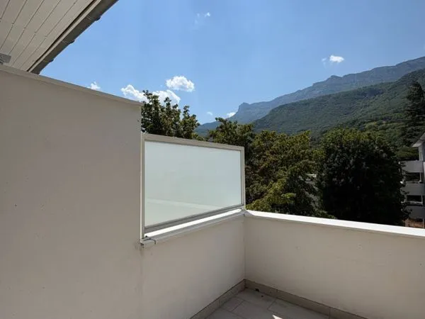Appartement meublé 73 m2 Garage & Terrasse
