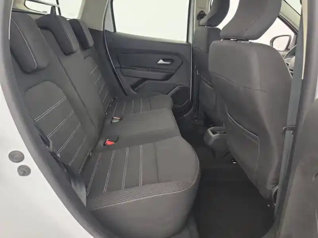 Dacia Duster tce 150 4x2 edc — photo 13