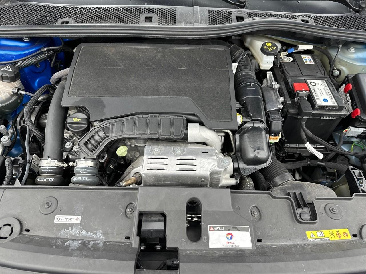 Peugeot 208 puretech 100 s&s eat8 gt — photo 13