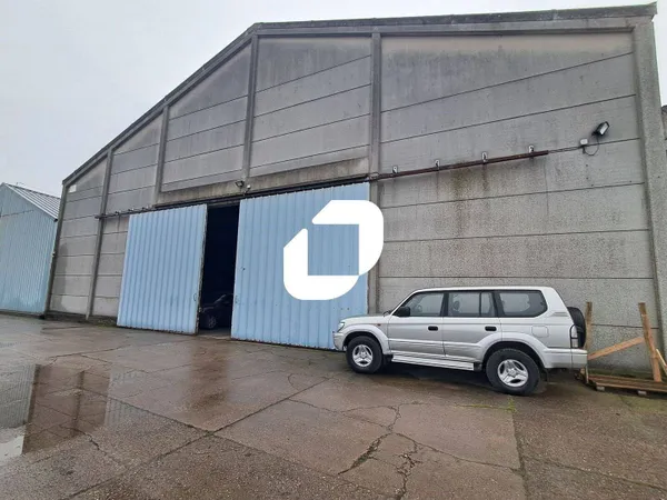 Local d'activité 1000 m²
