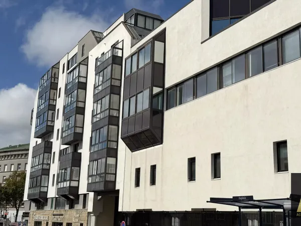 EXCLUSIVITE BREST CENTRE- FAC DE MEDECINE - T2 DANS RÉSIDENCE DE STANDING - ASCENSEUR ET BALCON