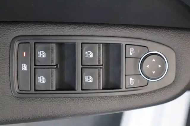 Renault Clio sce 65 — photo 100