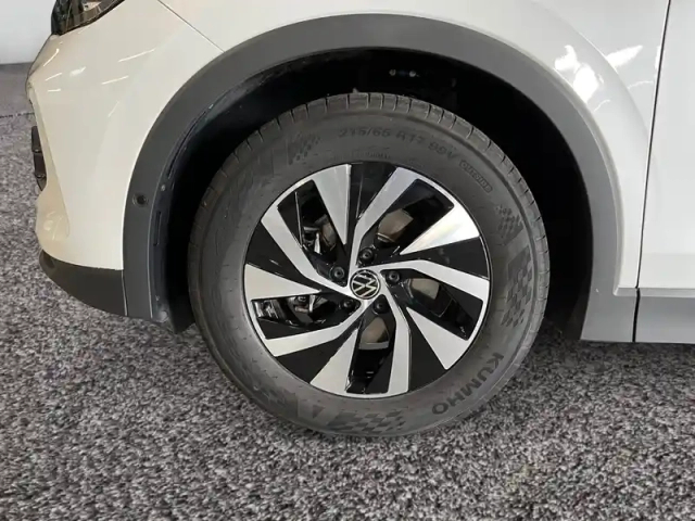 Volkswagen Tiguan 1.5 etsi 131ch dsg7 — photo 9