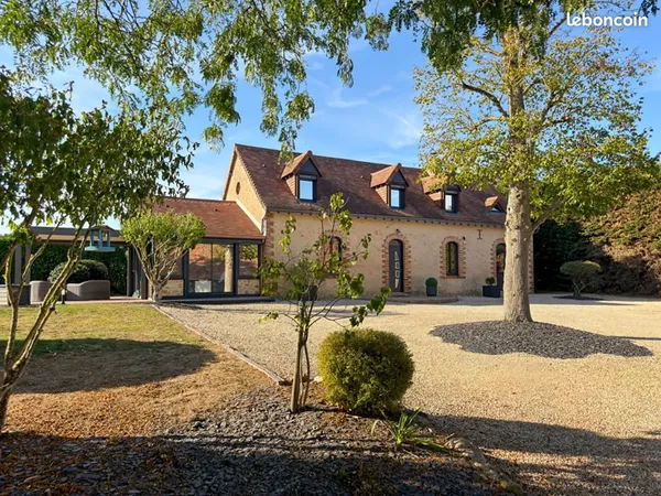 Longère 6 pièces 147 m²