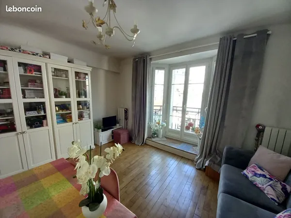 Appartement meublé de 33 m² — Convention — à 450 mètres à pied du métro Vaugirard