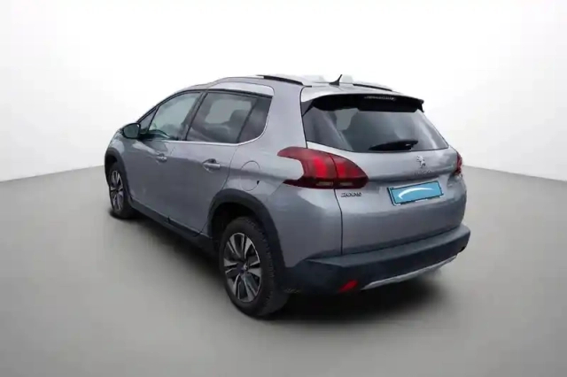 Peugeot 2008 bluehdi 100ch s&amp;s bvm6 — photo 3