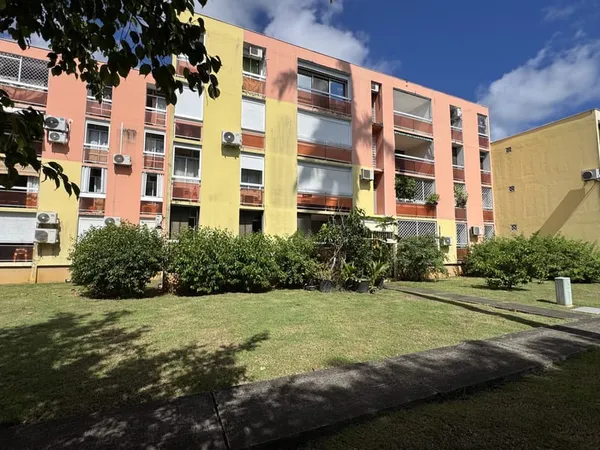 Spacieux 5 pièces aux Abymes en exclusivité avec Longfort i