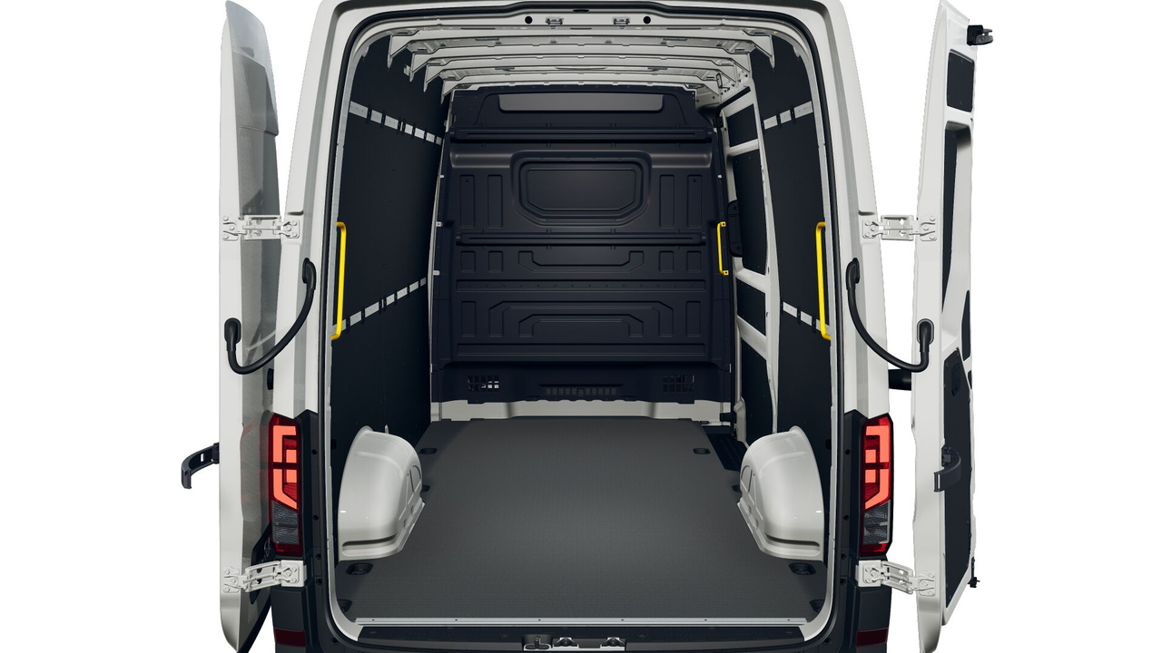 Volkswagen Utilitaires CRAFTER VAN 35 L3H3 2.0 TDI 140 CH — photo 4