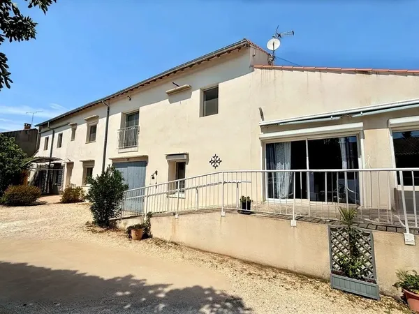 Maison 10 pièces 270 m²
