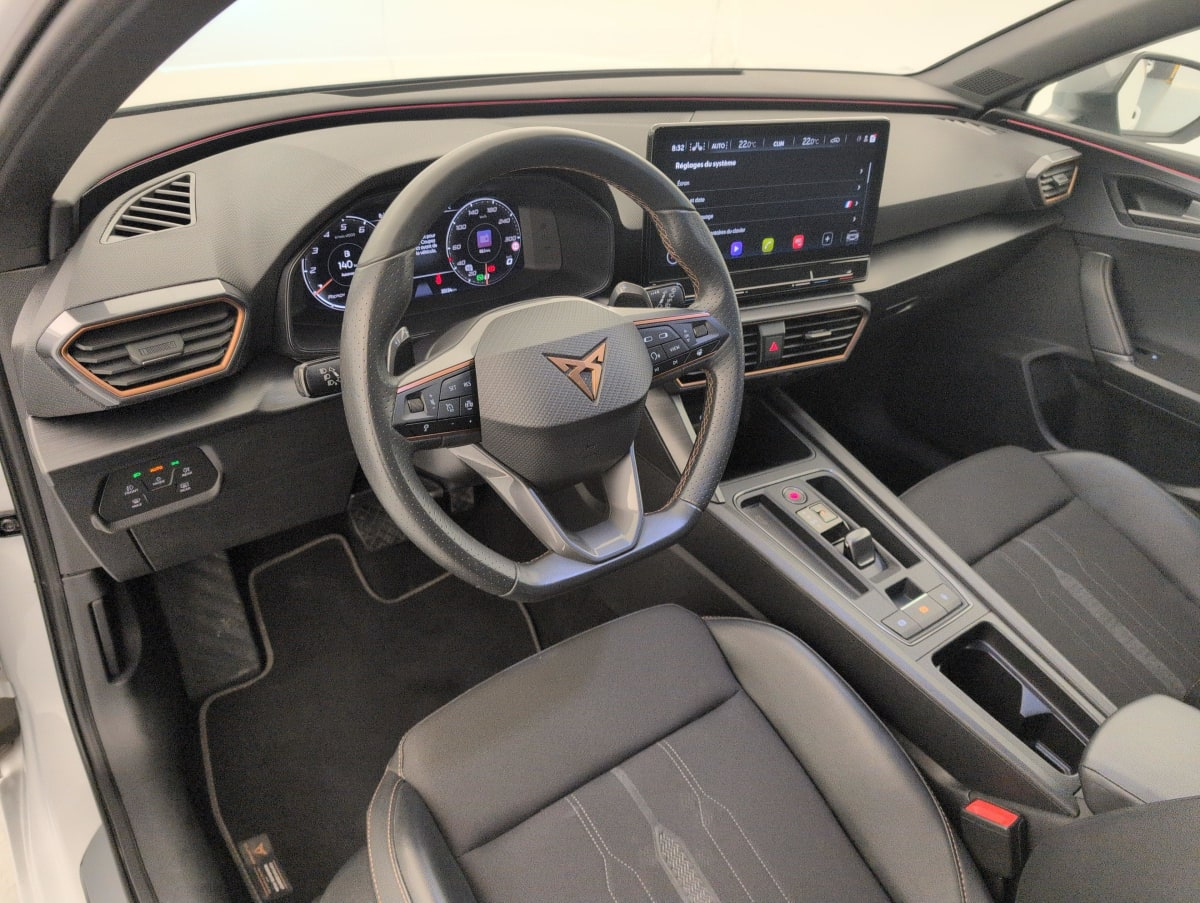 Cupra Leon — photo 15