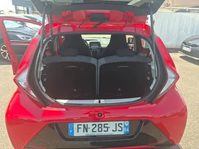 Toyota Aygo 1.0 vvt-i x-shift — photo 12