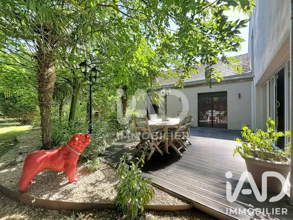 Maison 7 pièces 272 m²
