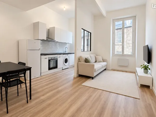 Appartement T2 43 m² entièrement rénové - Quartier le Camas