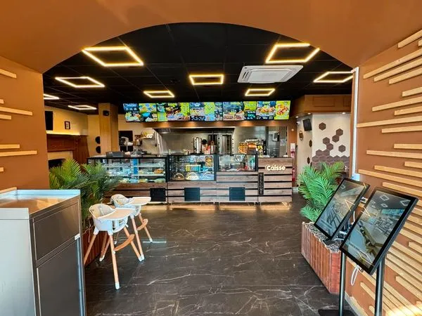 Commerce Fast Food