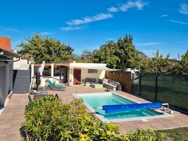 Maison 120 m² avec piscine - Secteur des Giraudières - Rive-de-Gier Prix : 355 000