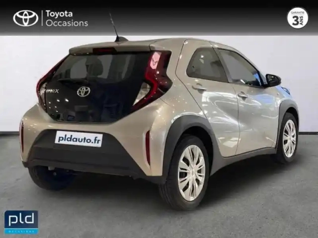 Toyota Aygo X 1.0 vvt-i 72ch dynamic my23 — photo 8