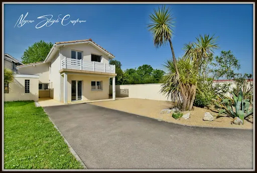Maison 5 pièces 197 m²