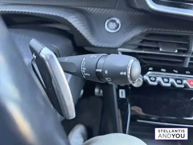 Peugeot 2008 puretech 130 s&amp;s eat8 — photo 24