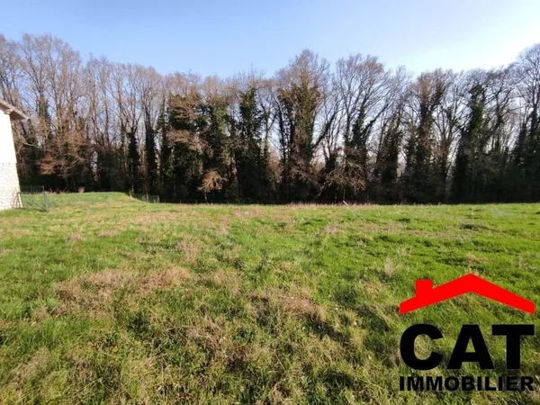 Terrain 858 m²