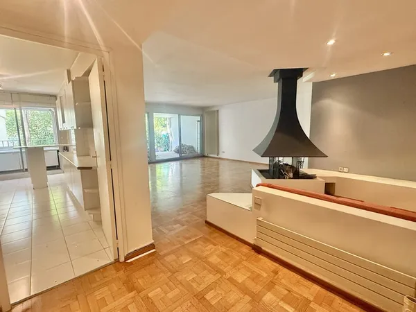 13008 - CARRÉ D'OR - TYPE 3 DE 102 M2 AVEC TERRASSE ET JARDI