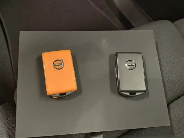 Volvo C40 recharge 238 ch 1edt — photo 22