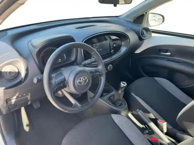 Toyota Aygo X 1.0 vvt-i 72ch dynamic — photo 14
