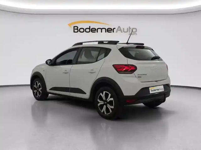 Dacia Sandero eco-g 100 — photo 18