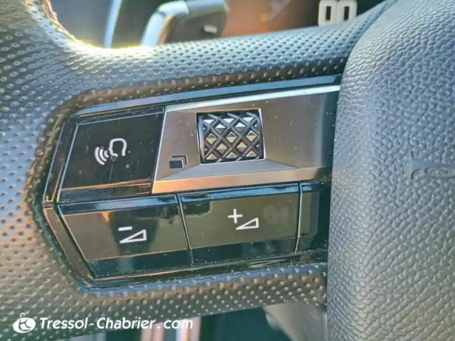 Ds Ds 7 ds7 crossback bluehdi 180 eat8 performance line+ — photo 19